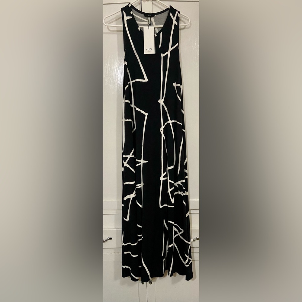 Ruti black and white Dress - Picture 1 of 6